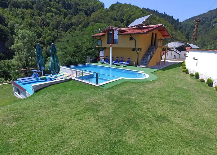 суни транс Villa Smolyan